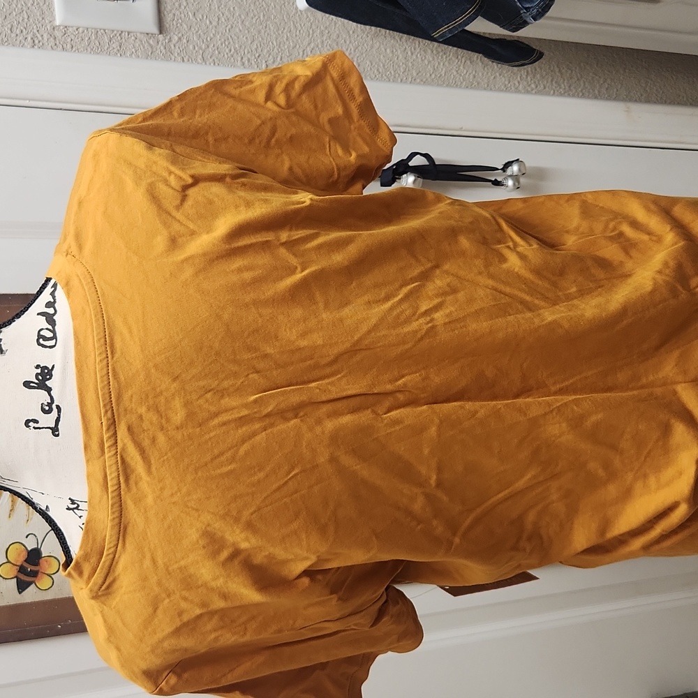 Michael kors top more of a mustard color - Picture 3 of 5